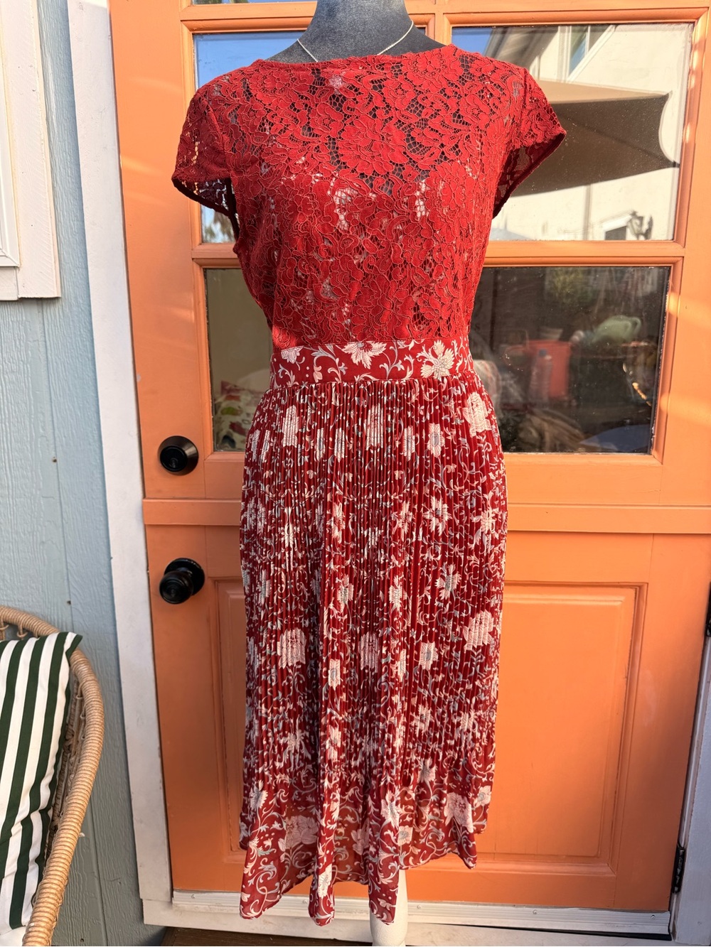 Red Lace & Floral Pleated Midi Dress - Plenty by T. Reese